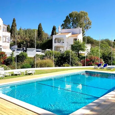 + Proche Avec Piscine